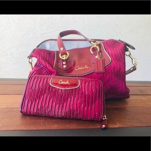 Red/Wine/Merlot/Cranberry Coach Handbag Tote Purse
